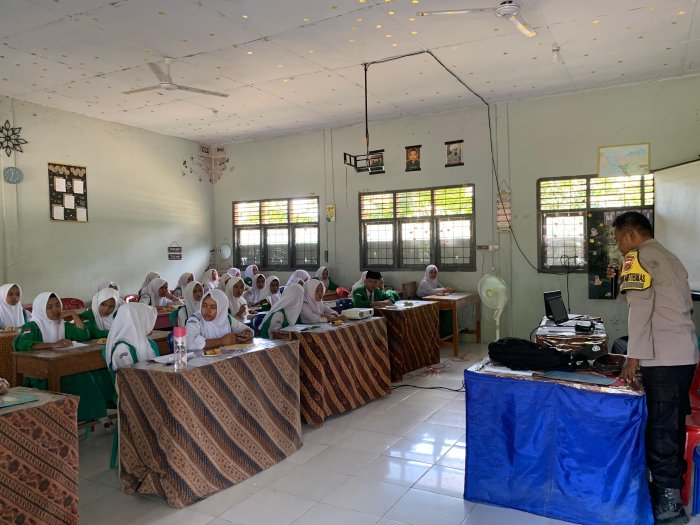 MTsN 6 Merangin Gelar Latihan Dasar Kepemimpinan Siswa MTsN 6 Merangin Gelar Latihan Dasar Kepemimpinan Siswa