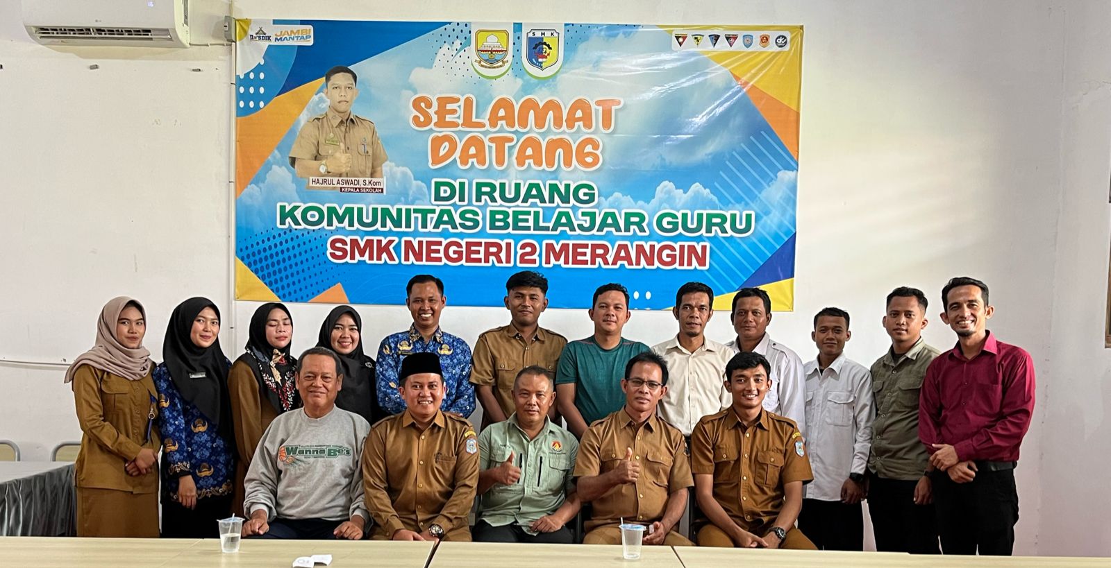Guru MTs Negeri 6 Merangin Ikuti Teknikal Meeting Porseni di SMK Negeri 2 Merangin