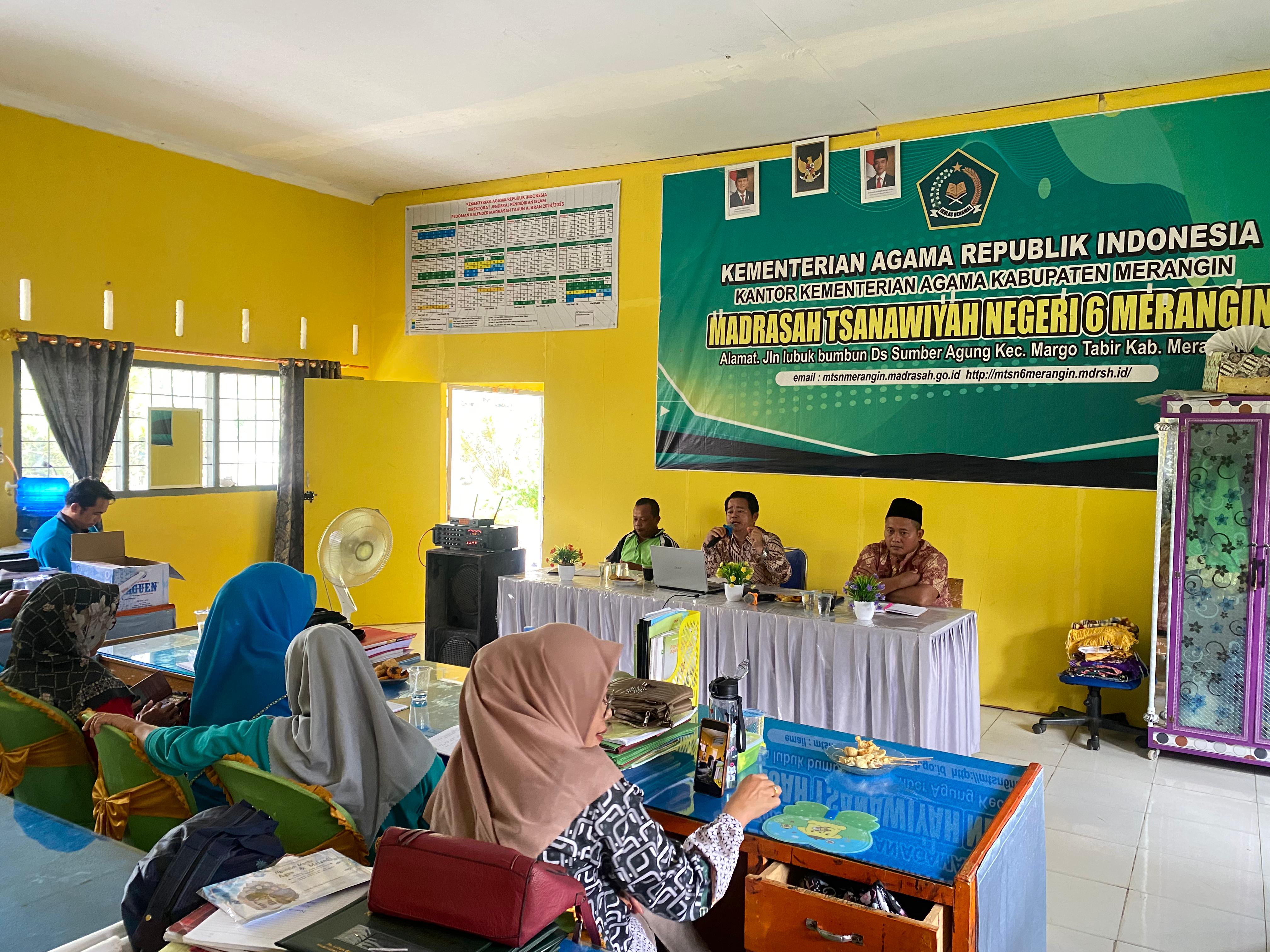 Rapat koordinasi Kenaikan kelas dan Pembagian Tugas Guru MTsN 6 Merangin