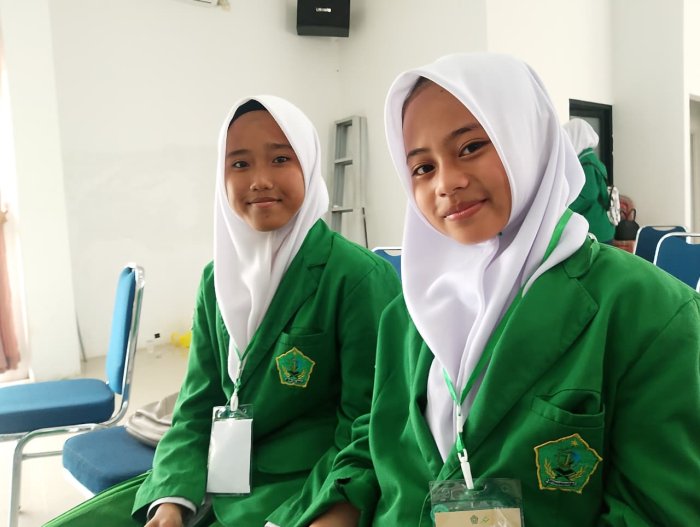 Perwakilan MTsN 6 Merangin Ikuti Lomba MC Bulan Bahasa Kemenag Kabupaten Merangin Tahun 2025