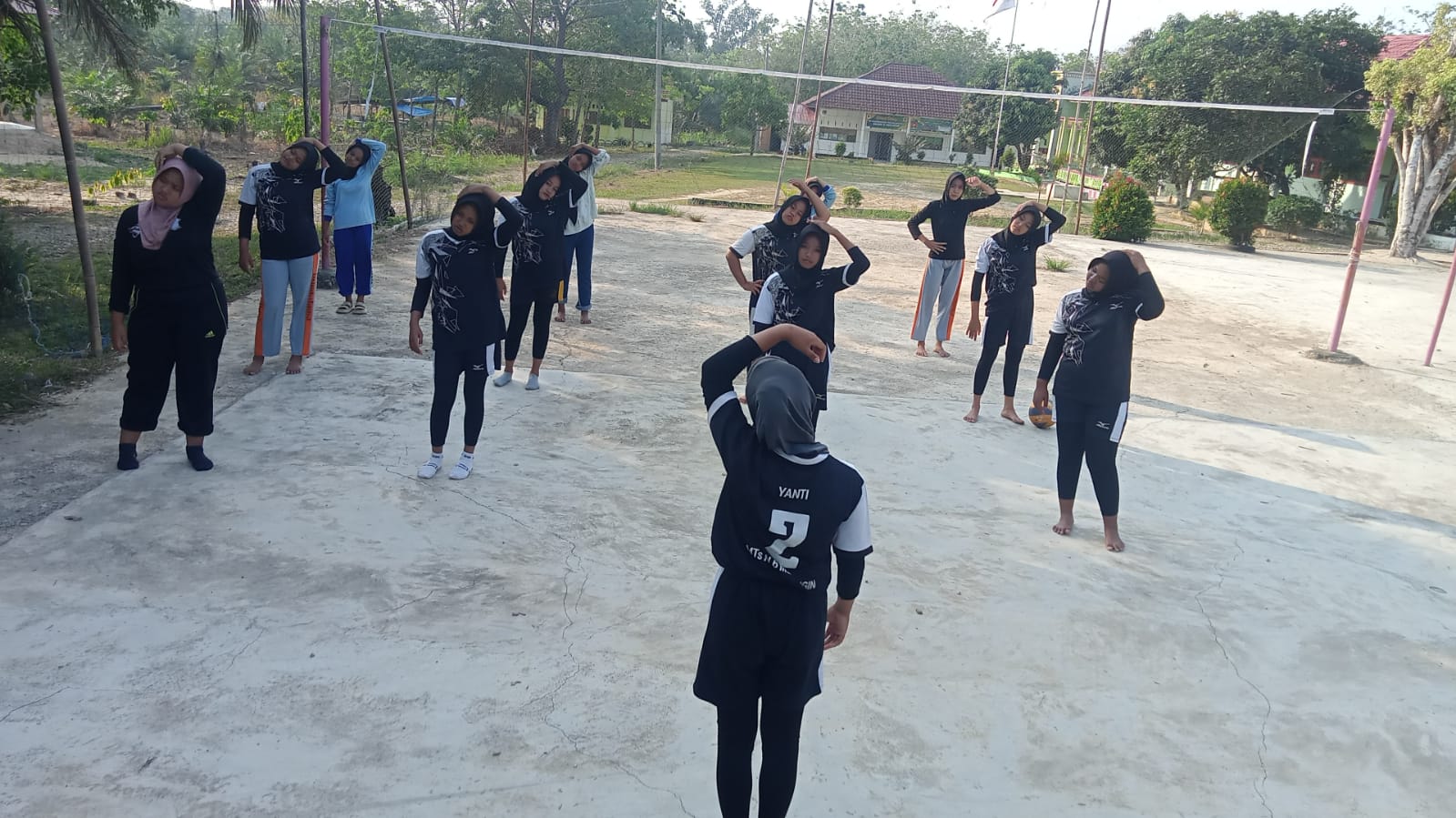 Kegiatan Tim Bola Voli MTs Negeri 6 Merangin, Senin 09 September 2024