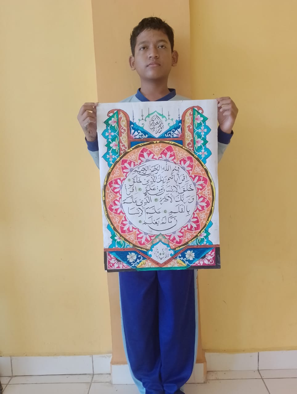 Gading, Peserta dari MTsN 6 Merangin Ikuti Perlombaan Kaligrafi di Acara Fest Al-Munawwaroh Bangko 2025