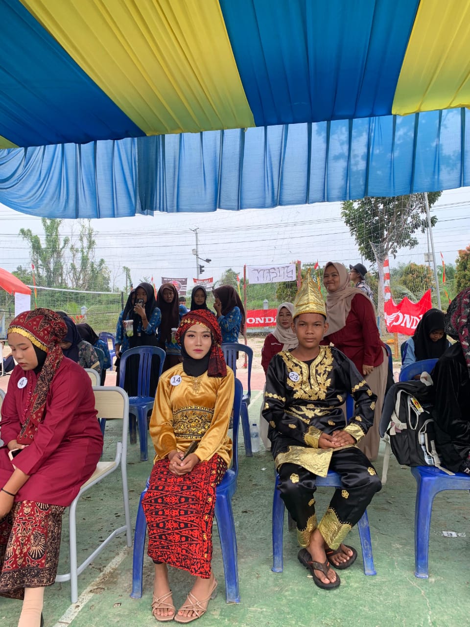 Siswa-Siswi MTsN 6 Merangin Ikuti Perlombaan Solo Song dalam Rangka HUT SMKN 2 Merangin