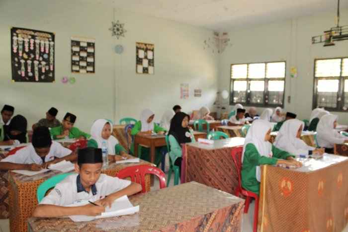 MTsN 6 Merangin Raih Juara 3 Lomba Cipta Puisi putra