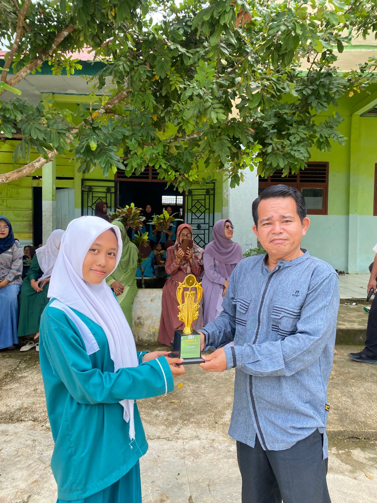 Siswa MTs N 6 Merangin Raih Juara 3 di Fest Al-Munawwaroh Se-Jambi Barat