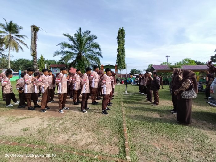 Pelepasan Peserta Jambore Cabang (JAMCAB) Perwakilan MTs Negeri 6 Merangin Siap Menjadi Juara
