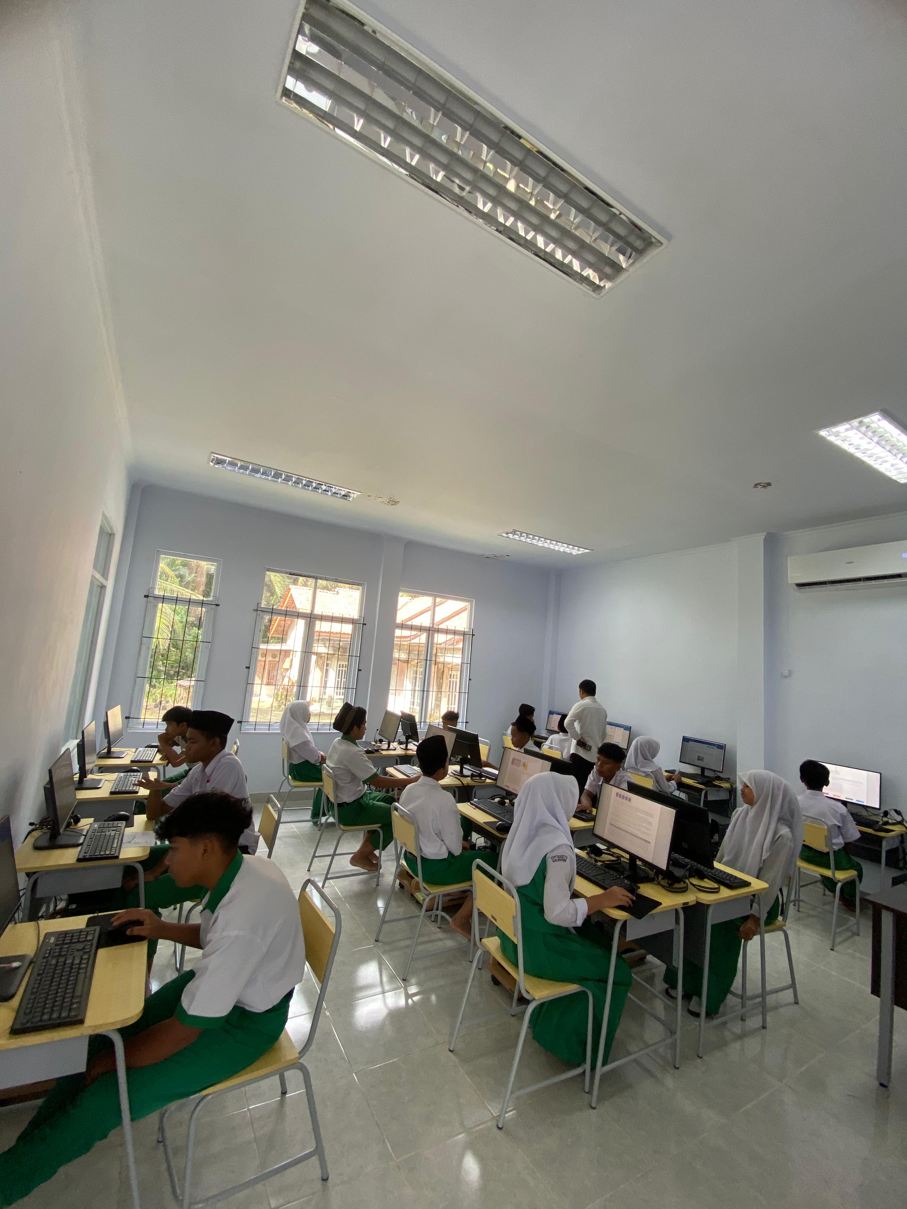 MTs N 6 Merangin Gelar Gladi Bersih hari pertama gelombang 1 ANBK untuk Persiapan Siswa