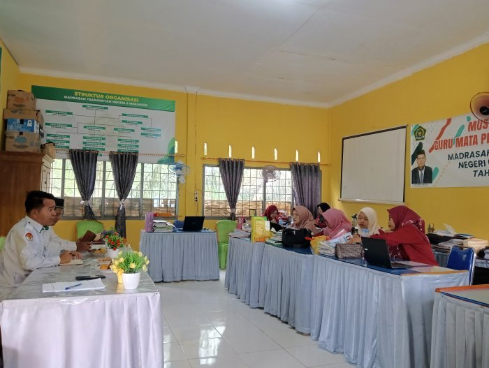 MTsN 6 Merangin Gelar Rapat Koordinasi untuk Tingkatkan Kinerja dan Sinergi Sekolah