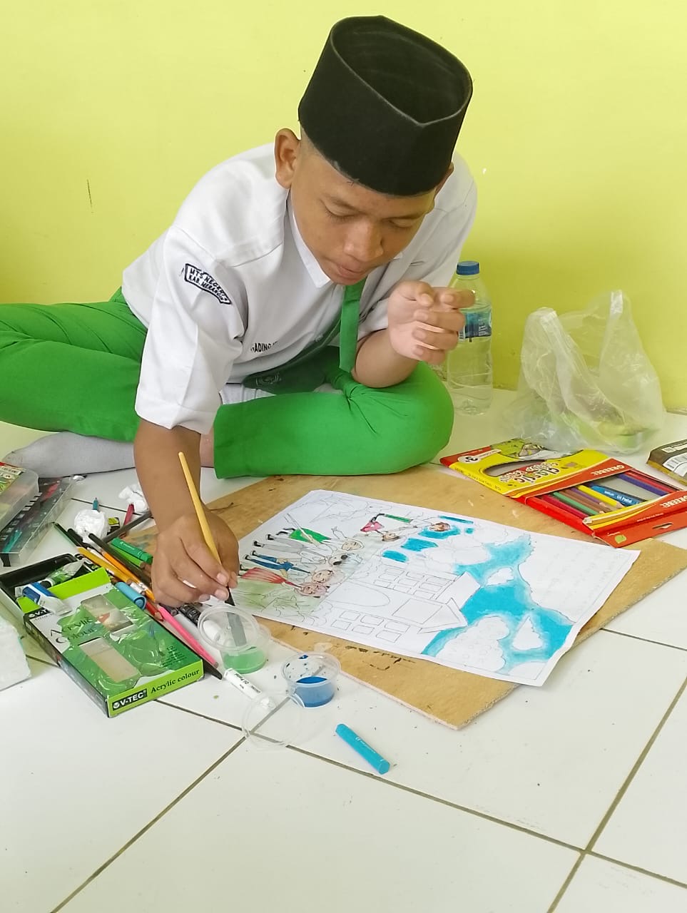  Siswa MTsN 6 Merangin Ikuti Lomba Poster dalam Rangka HUT SMAN 12 Merangin Tahun 2025