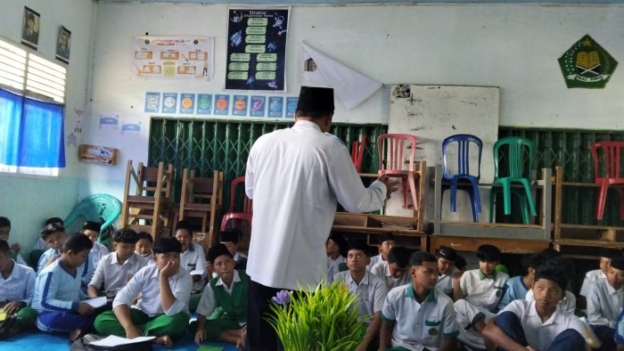 Pesantren Kilat MTsN 6 Merangin Disambut Antusias Siswa