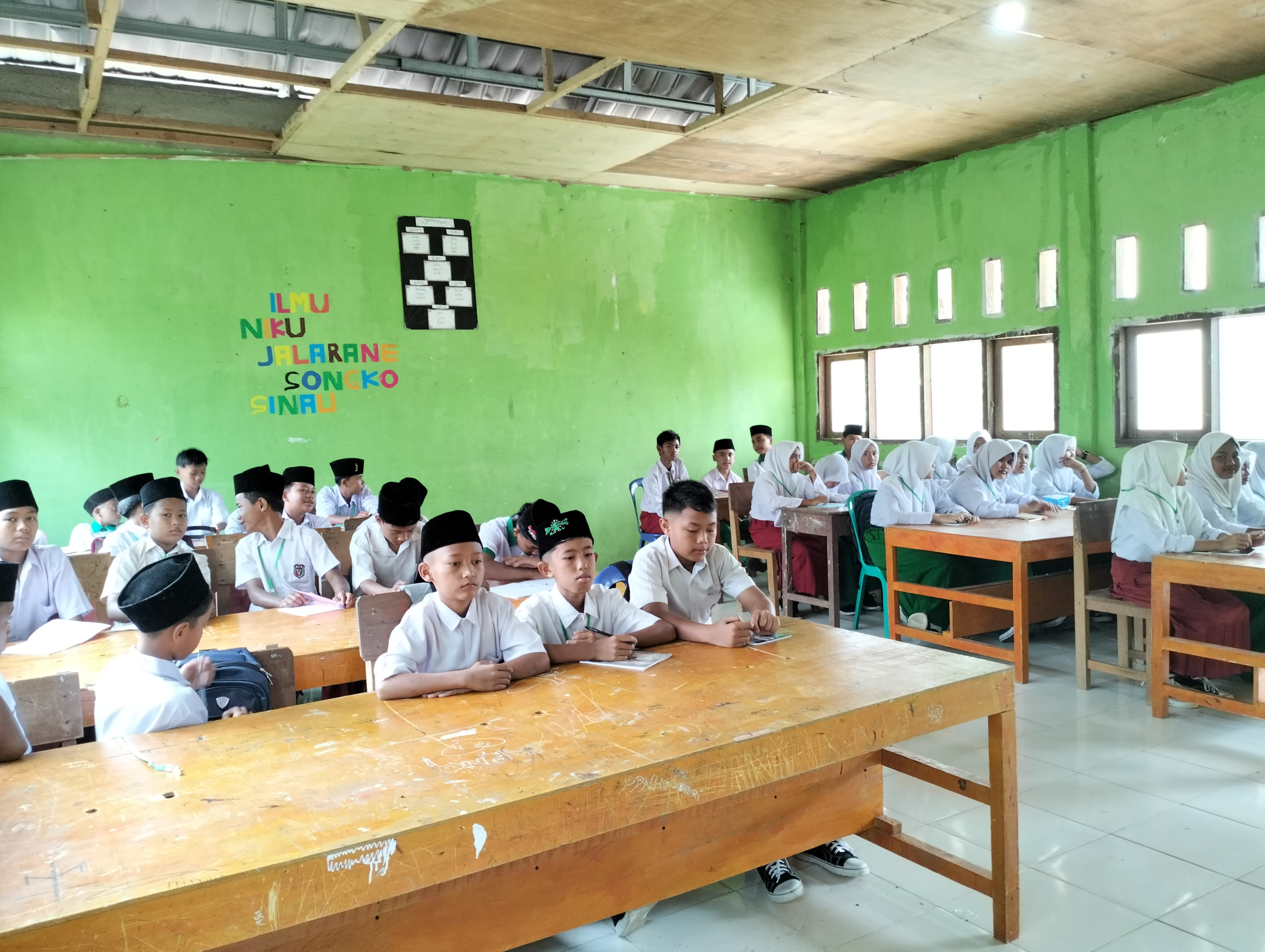 MATSAMA HARI KE  2, Menggali Potensi Siswa dengan Materi Modernisasi Beragama MTs Negeri 6 Merangin Adakan Sesi Inspiratif dengan Pemateri Pak Pardi dan Pak Sukro