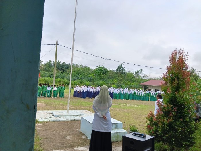 Halal Bihalal MTsN 6 Merangin Pererat Kebersamaan Idul Fitri