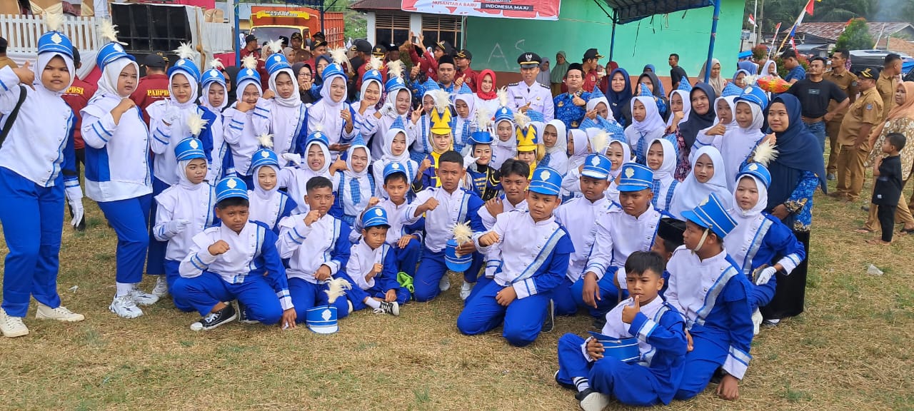 MTs Negeri 6 Merangin Sukses Mengiringi Pengibaran Bendera di Kecamatan Margo Tabir