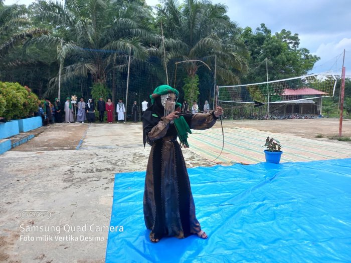 Lomba Fashion Show Islami jadi salah satu lomba yang paling Meriah di MTsN 6 Merangin 