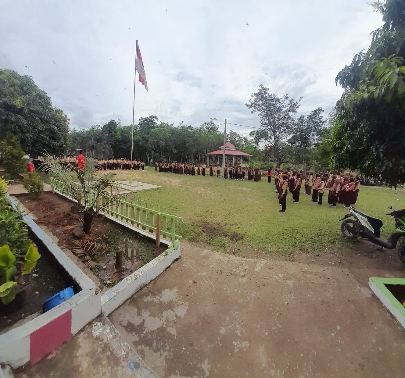 Antusias Siswa-Siswi Mengikuti Latihan Pramuka di MTs Negeri 6 Merangin*